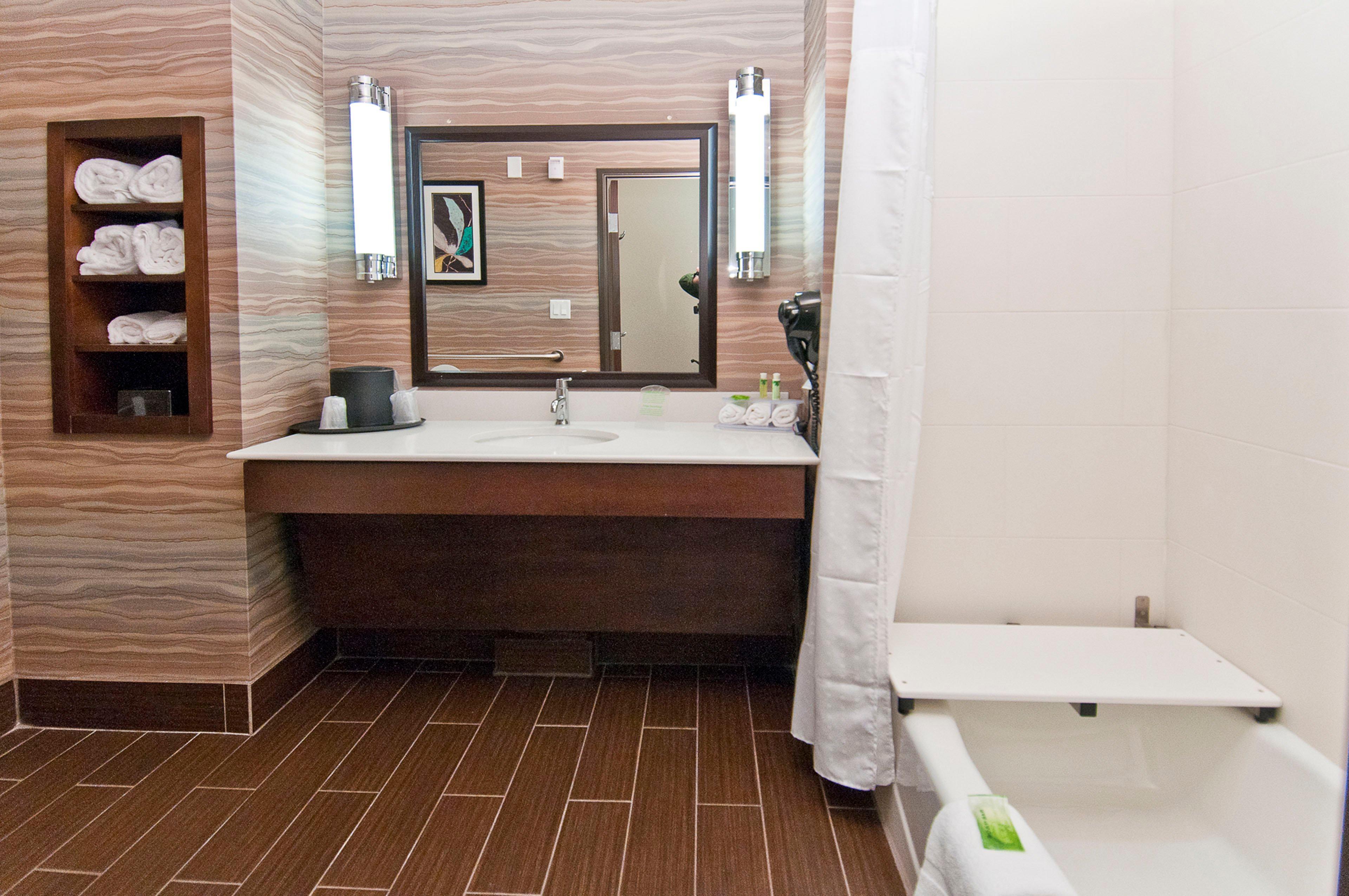 Holiday Inn Express & Suites San Antonio Frost Bank Center By Ihg Екстер'єр фото