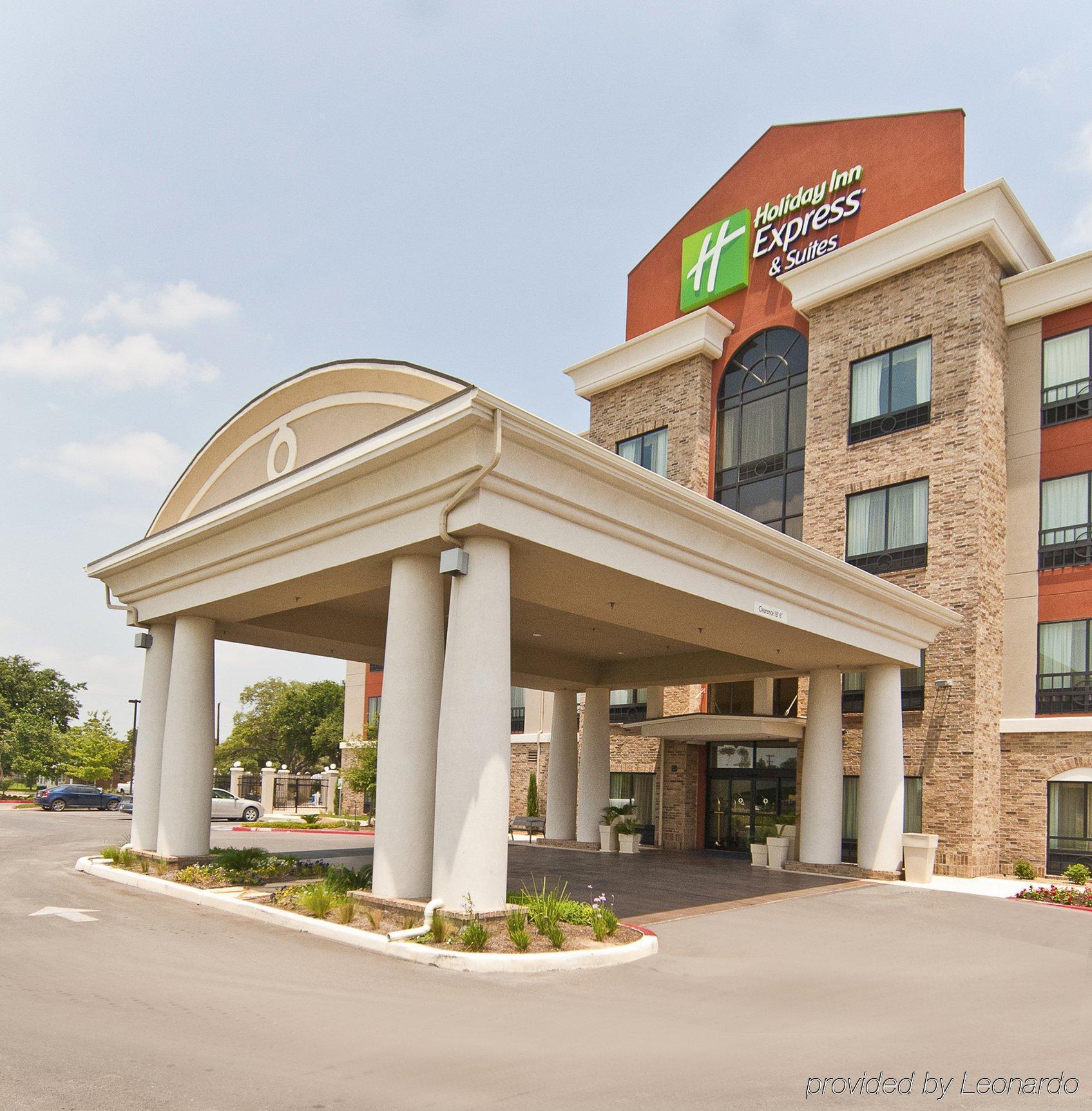 Holiday Inn Express & Suites San Antonio Frost Bank Center By Ihg Екстер'єр фото